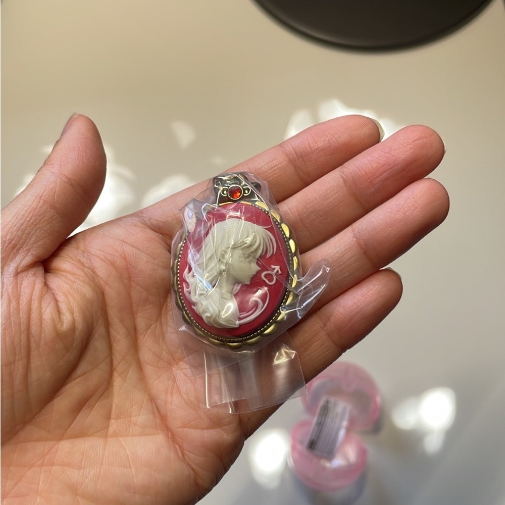 Sailor Mars necklace gachapon/gashapon